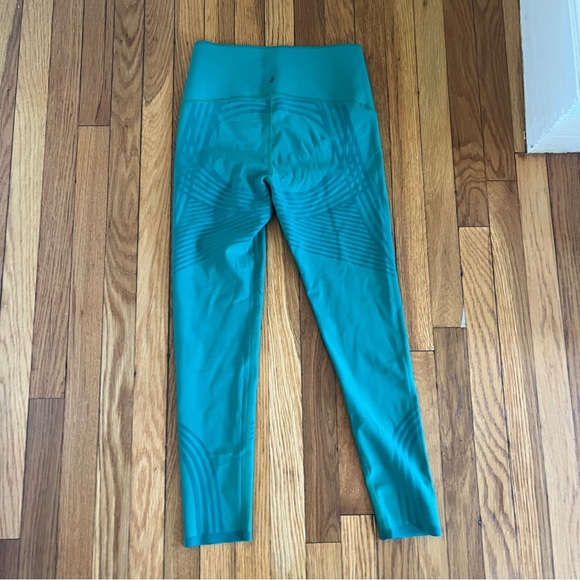 Fanka Like New Body Sculpt Reversible Emerald Green 7/8 Leggings XS - Picture 4 of 6